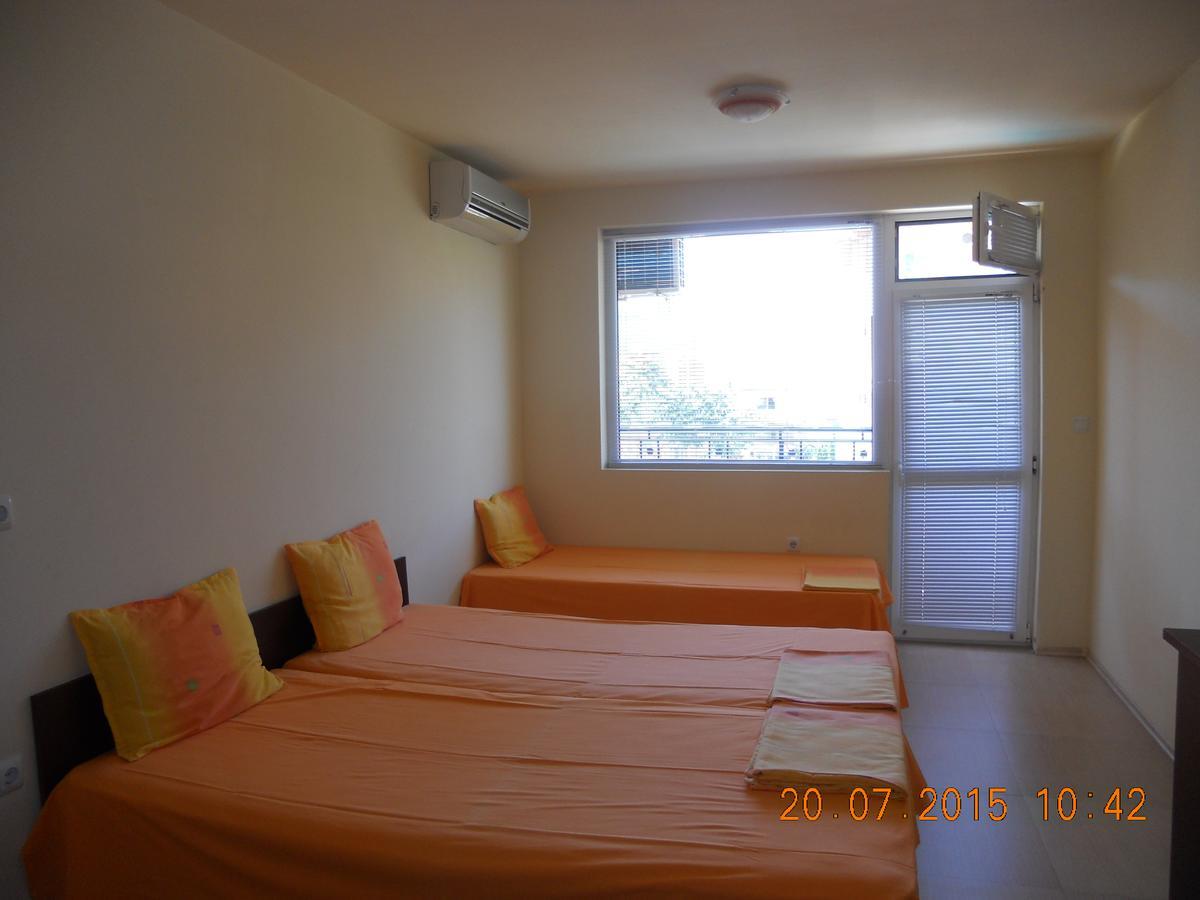 Femili Hotel Diveda Sveti Vlas Exterior photo